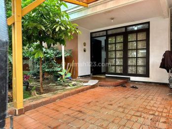 Dijual Rumah Bintaro Jaya Dengan Lingkungan Asri Dan Siap Huni