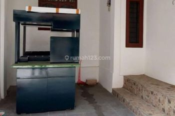 Rumah Siap Huni, Rapih, Terawat dalam Komplex Villa Bintaro Indah