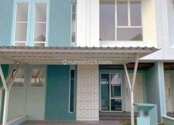 Disewakan Murah Rumah 2 Lantai Rapi Siap Huni Suvarna Sutera