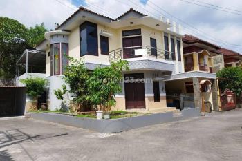 Rumah Bagus Strategis Dekat Pakuwon Mall Dan Kampus Ugm Jogja