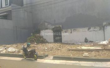 Kavling di Kebayoran Baru Jakarta Selatan 196m2 Hoek