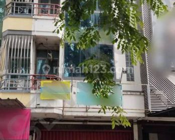ruko 3 lantai di Taman Palem, Cengkareng, Jakarta Barat