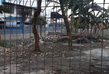 Sebidang tanah kosong di pinggir jala raya, harga bersaing