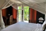 thumbnail-leasehold-3-bedroom-villa-surrounded-by-rice-fields-in-ubud-2