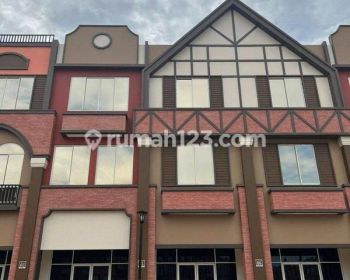 Ruko La Riviera Pik2 Ukuran 4.5x15 Hadap Garden 3 Lantai Termurah