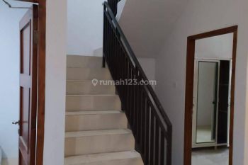 Rumah siap huni di komplek nusa pala Jati asih kota Bekasi