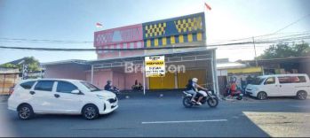 RUKO STRATEGIS, JALAN RAMAI, 3 LANTAI BARU RENOVASI