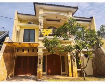 DISEWAKAN RUMAH MEWAH, STRATEGIS, 15 MENIT KE UNDIP TEMBALANG