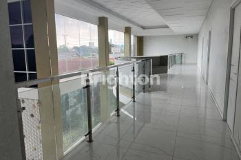 GEDUNG KANTOR DI TANGERANG, BANGUNAN 2 LANTAI