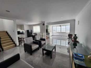 PASTI TERJUAL .. DIJUAL CEPAT RUMAH BGM PIK , SDH FULL RENOVASI , BAGUS RAPI ,