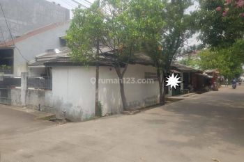 Rumah Tua Hook Di Daerah Kelapa Gading