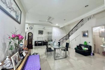 Di jual Rumah rapih bagus siap huni Cluster Aquamarine Pondok Hijau Golf Gading