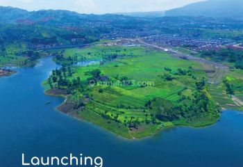 Di  Hunian Siap Bangun Tatar Nilapadmi Kota Baru Parahyangan