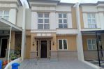 thumbnail-dijual-rumah-lokasi-strategis-di-the-savia-bsd-city-serpong-0