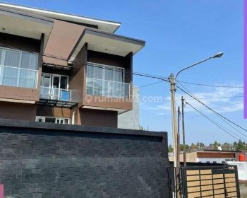 Jarang Ada Rumah Hoek Ready Stock Setiabudi Bandung 165B2