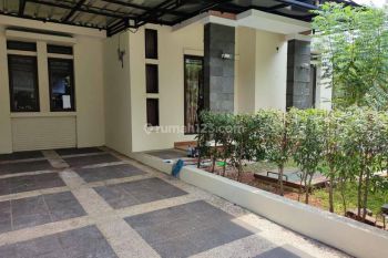 Disewakan Rumah Hook di Cluster Aralia, Harapan Indah Kota Bekasi