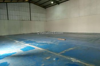 Sewa gudang pulo gadung strategis akses container 526m2