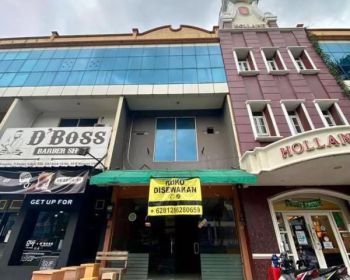 Disewakan RUKO 3,5 Lantai di Kembangan, 5 Menit dari Puri Indah (Nego)