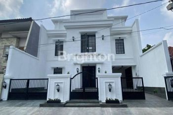 NEW Rumah Kertajaya Indah, Colonial Modern Sytle, Row Jalan Lebar