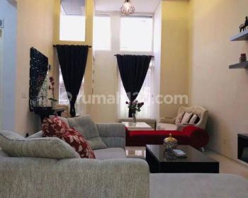 Rumah Bagus Furnished di Komplek Kotabaru Parahyangan Bandung