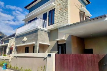 Rumah 2 Lantai Konsep Balinese Dekat Sanur dan Renon