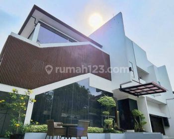 RUMAH BAGUS SIAP HUNI DAN MEWAH DI TEBET