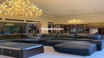 Rumah Luas Dan Bagus Semi Furnish, Kota Baru Parahyangan
