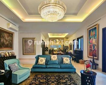 Rumah Mewah Terawat di Bangka Kemang Tanah Luas Lokasi Strategis