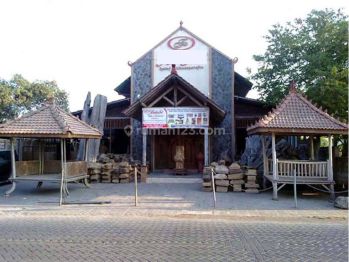 Showroom Workshop Ruko di Sentra Ukir Mulyoharjo Jepara, Plus All Aset, Stock,