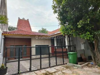 Rumah cantik joglo di Jl kerinci 1