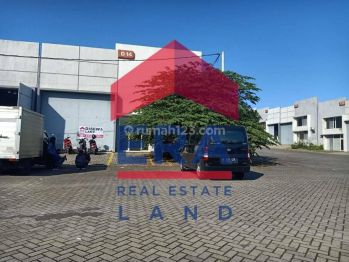 di Gudang Kl Biz Malang , Malang