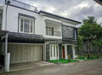 Rumah Sewa 2 Lantai Tanpa Prabotan Luas 400 Cocok Untuk Kantor