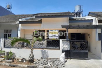 Rumah tinggal 1.5 Lantai di Taman Kebun Jeruk