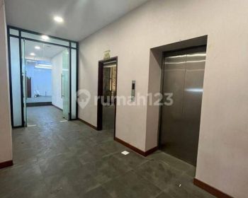 Disewakan Ruko Gandeng 3 Crown Golf Pik 1