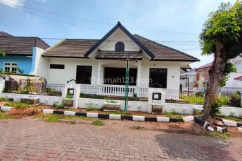 Rumah 1 lantai di srondol