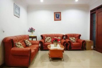 Rumah Bagus Semi Furnish di Setra Duta , Bandung