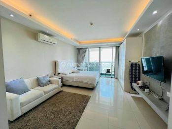 Kemang Village Tower Intercon Studio Balcony 43 m²