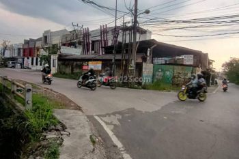 Dijual Tanah Dan Bangunan Ex Gudang Hook Strategis di Cisaranten