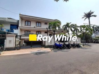 Dijual Rumah di Puri Indah