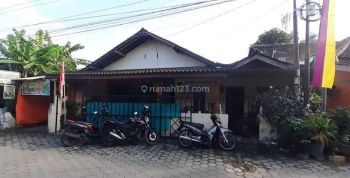 Tanah Pekarangan bonus rumah daerah seturan