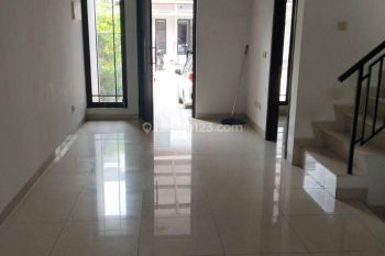 Disewakan Termurah Rumah 6x15 Cluster East Asia Green Lake City