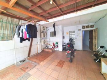 Rumah Tomang. 2 Lantai. 5x18. Jalan 2 Mobil. Siap Huni