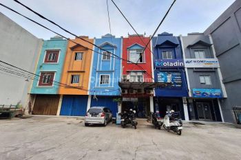 Ruko Lokasi Strategis di Jl. Ir. H. Juanda Depok