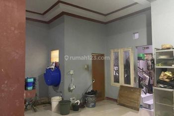 Rumah Megah 25 Lantai Di Perumahan Taman Harapan Baru