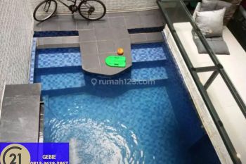 Rumah Mewah Ada Swimming Pool di Bintaro Gb 10525 Rs