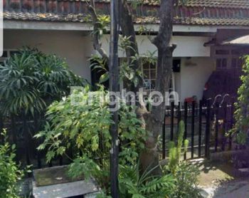 RUMAH 1 LANTAI, FULL FURNISHED, STRATEGIS DEKAT UBAYA BANDARA JUANDA MERR