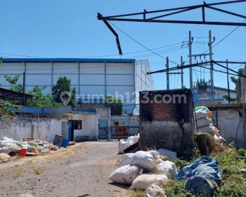 Langka Gudang Bagus SHM Di Kyai Tambak Deres