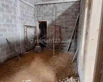 Gudang +kantor Baru  siap pakai  di Katapang