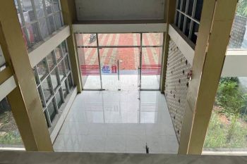 Gedung siap huni cocok utk Showroom Kantor strategis dkt serpong