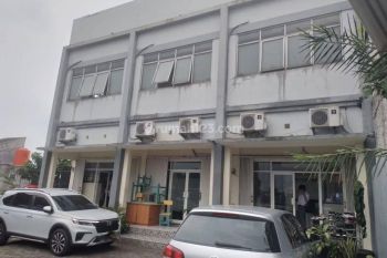 Ruko Gandeng 3 Di Ciputat Tangerang Selatan